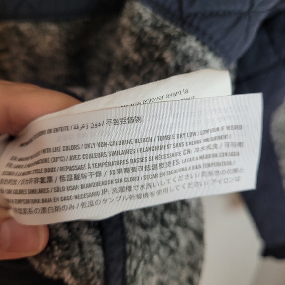 Abercrombie and Fitch Gray/Black Asymmetrical Pullover - Picture 10 of 12